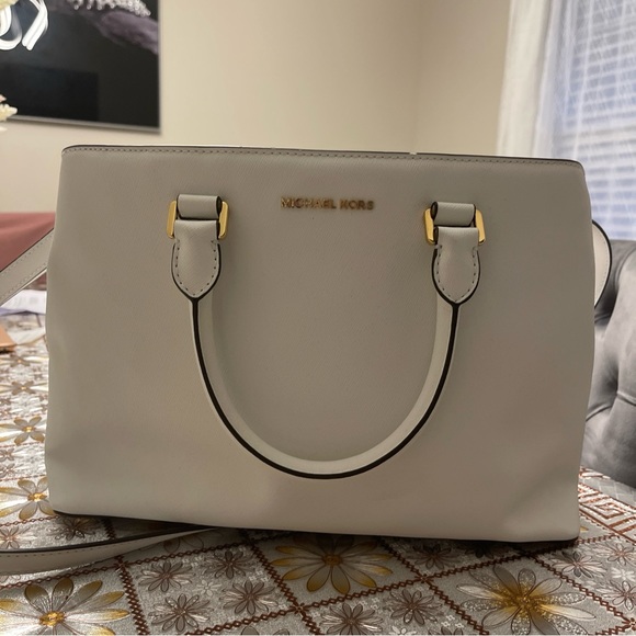 Michael Kors White Sutton Leather Satchel - Picture 3 of 9